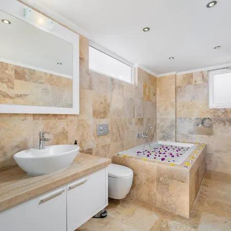 Eco Warattah Villa